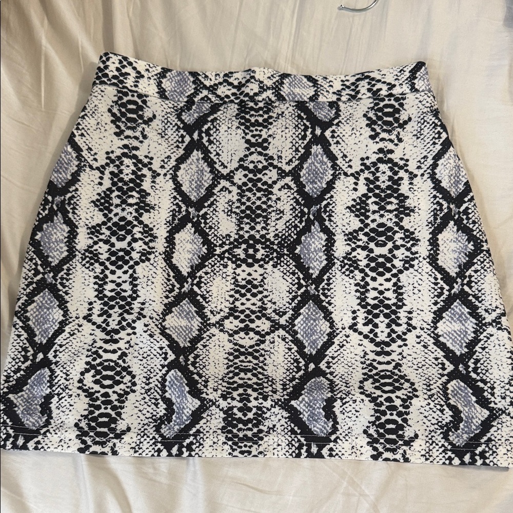 Women's Snake Print Skirt